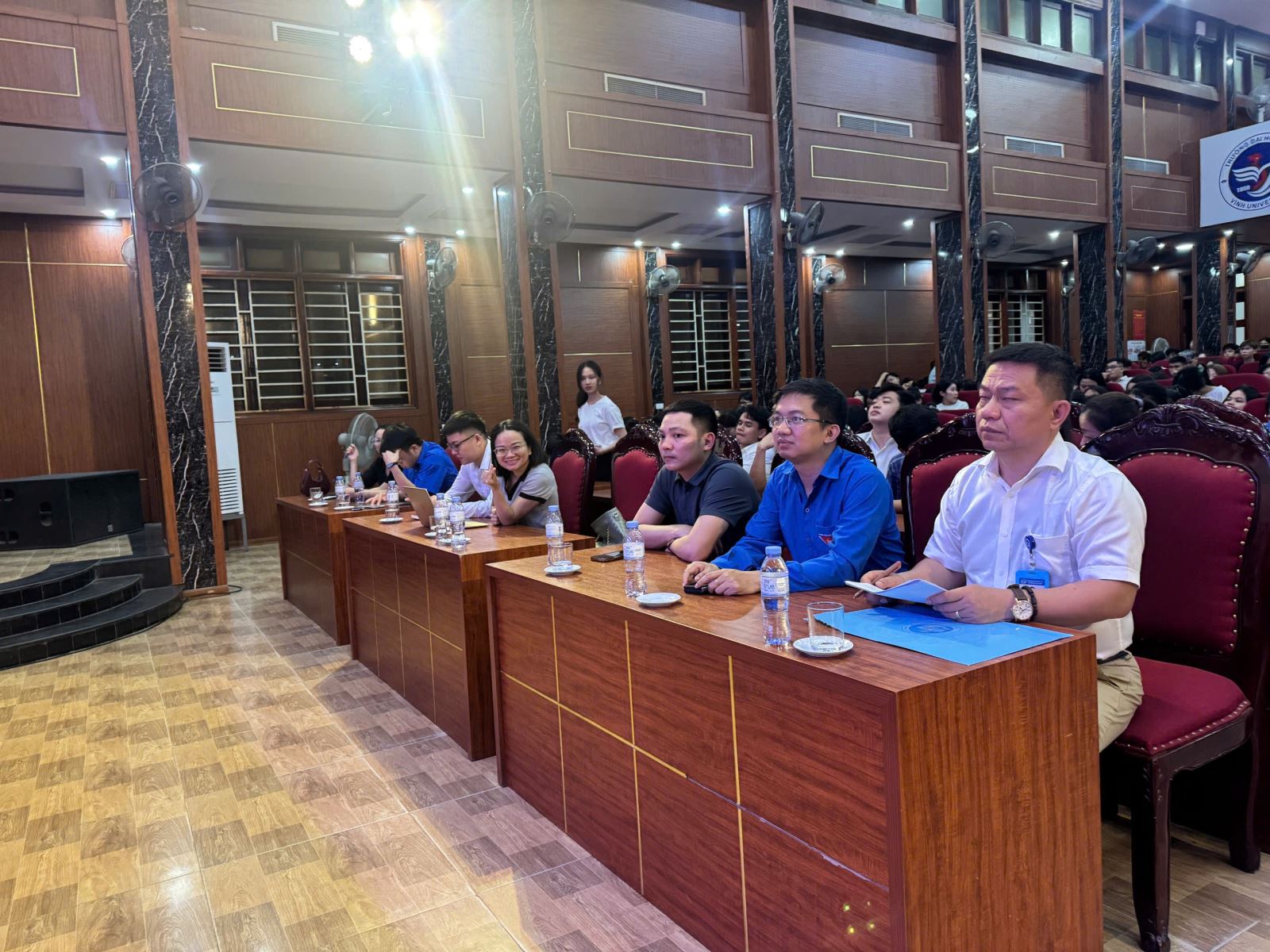 Trường Đại học Vinh tổ chức Hội nghị cán bộ lớp, cán bộ Đoàn - Hội toàn trường phiên tháng 5 năm 2025