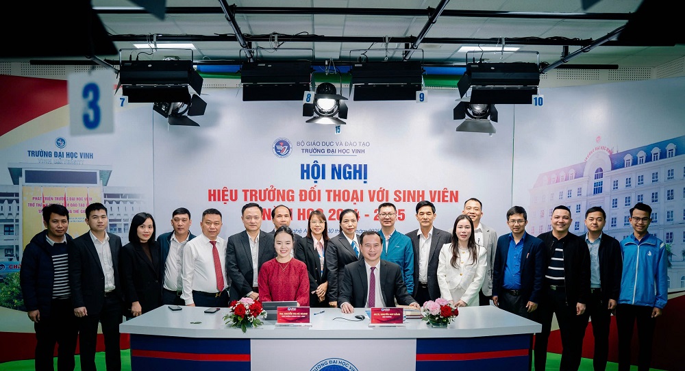 Hội nghị Hiệu trưởng đối thoại với sinh viên năm học 2024 - 2025