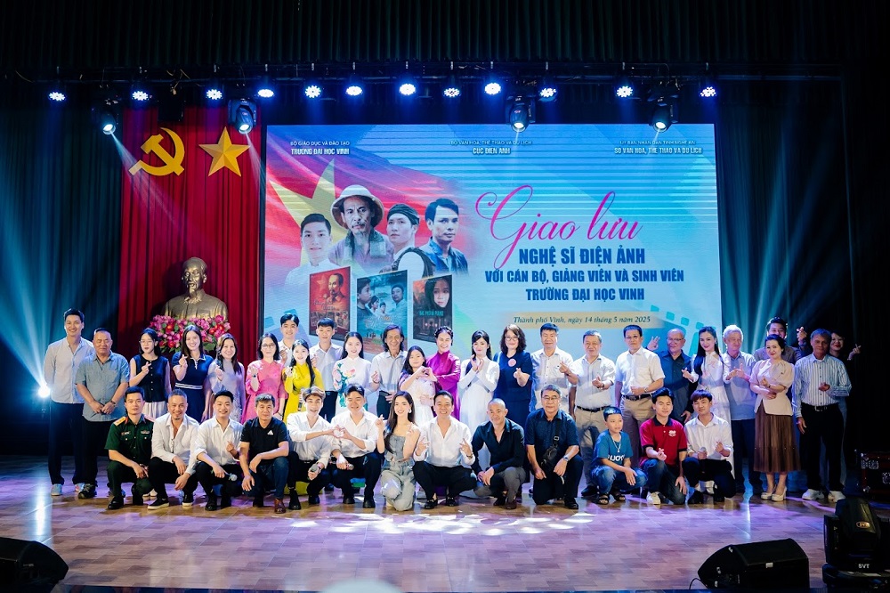 Giao lưu nghệ sĩ điện ảnh với cán bộ, giảng viên và sinh viên Trường Đại học Vinh: Khi nghệ thuật đồng hành cùng giáo dục