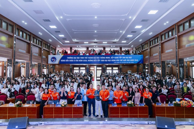 Trường Đại học Vinh tổ chức Hội thảo X Human - Khám phá thế hệ con người mới trong kỷ nguyên công nghệ 5.0