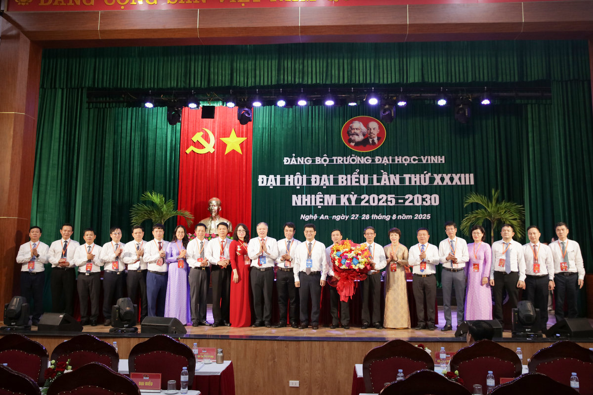 Đại hội đại biểu Đảng bộ Trường Đại học Vinh lần thứ XXXIII, nhiệm kỳ 2025 - 2030 thành công tốt đẹp