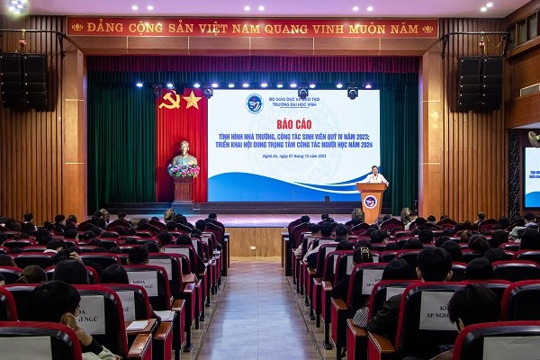 Trường Đại học Vinh tổ chức Hội nghị cán bộ lớp, cán bộ Đoàn - Hội toàn trường phiên tháng 12 năm 2023